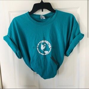 Turquoise compass world globe cotton graphic shirt size large unisex
